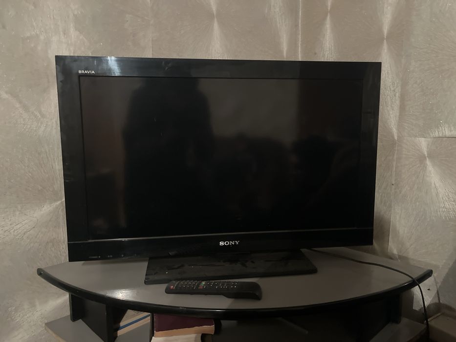 продаю телевизор sony