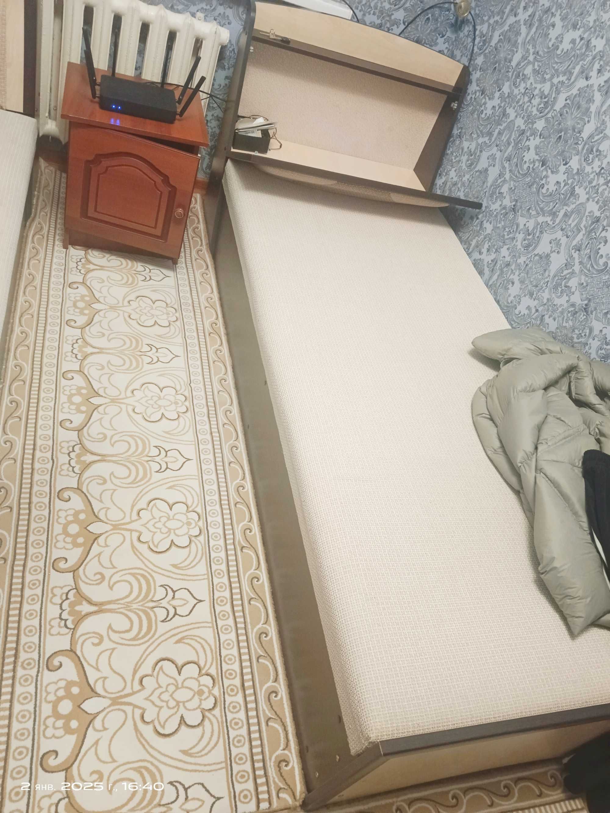 Односпальные кровати-сундуки 2ед. 2,22*0,88. Комплект. Нормальные.