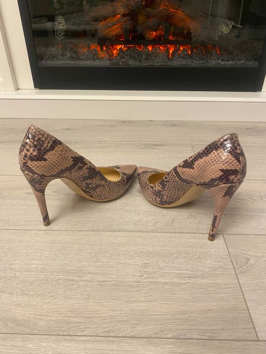 Vand pantofi Bata, marimea 39