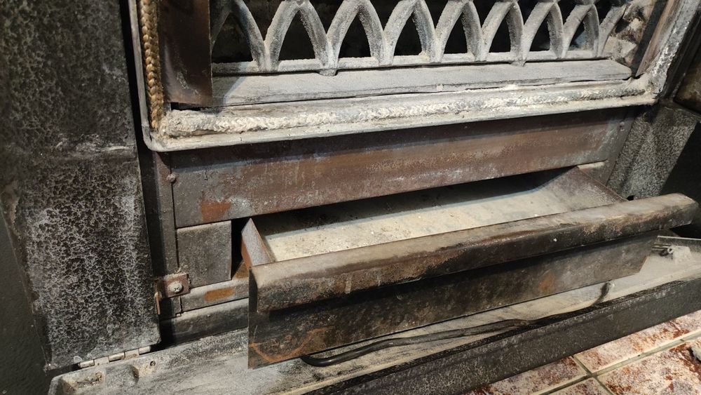 Печка-камина "Герканд", на 24 години