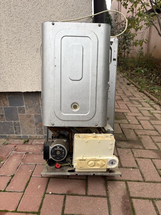 Centrala termica gaz Beretta - pentru piese/proiect, cu pompa Grundfos