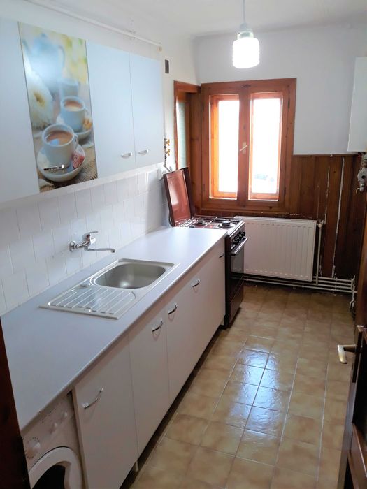 Inchiriez ap 50mp, cu 1 cam, et 1, pe mal ,zona OMV, Kaufland, Dedeman