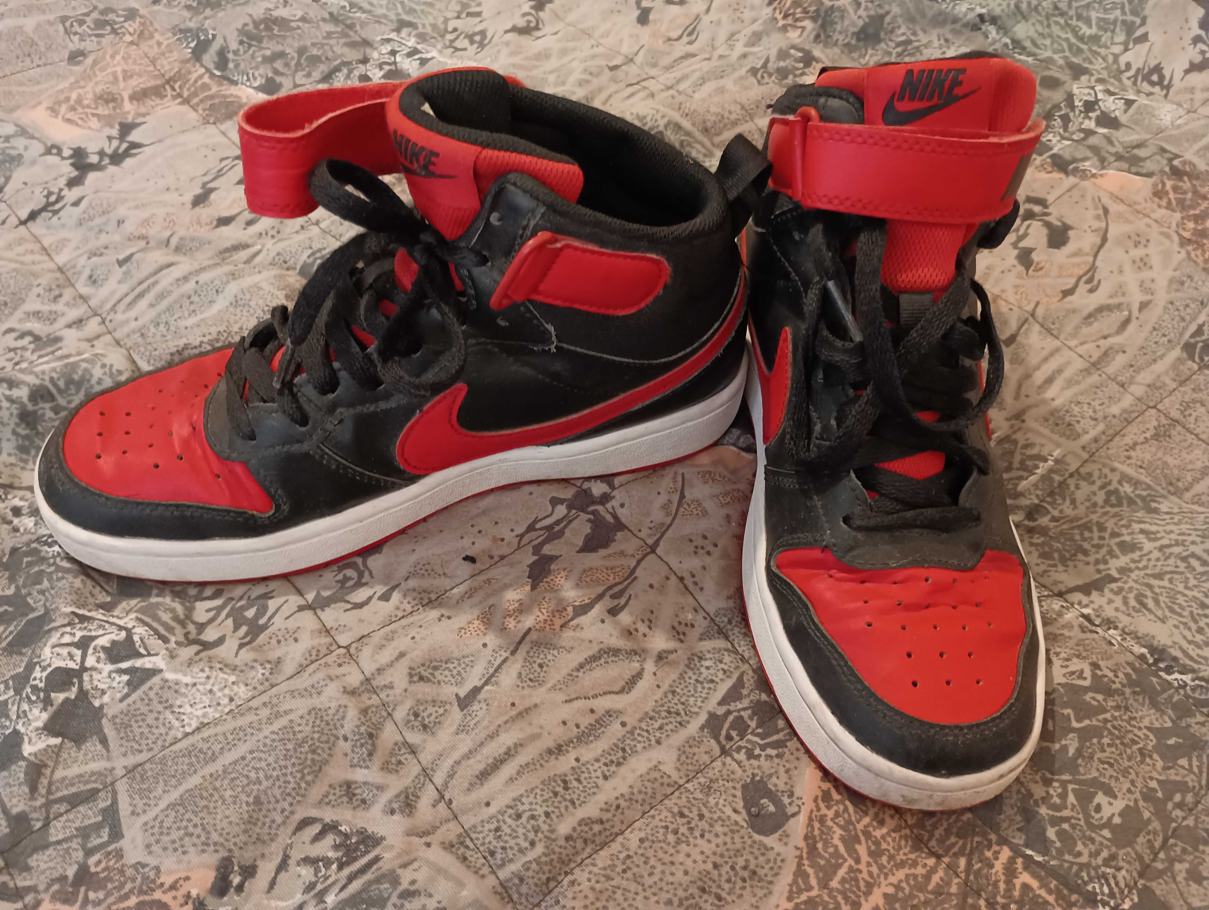 маратонки ,Nike 38, и40 номер