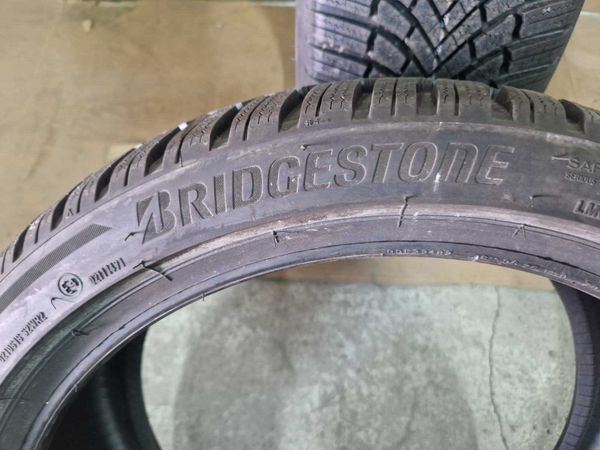 2 Bridgestone R18 225/40
нови зимни гуми 
DOT3319
