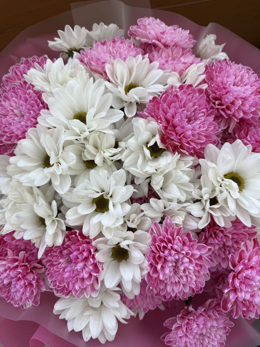 Продам красивый букет , объемный