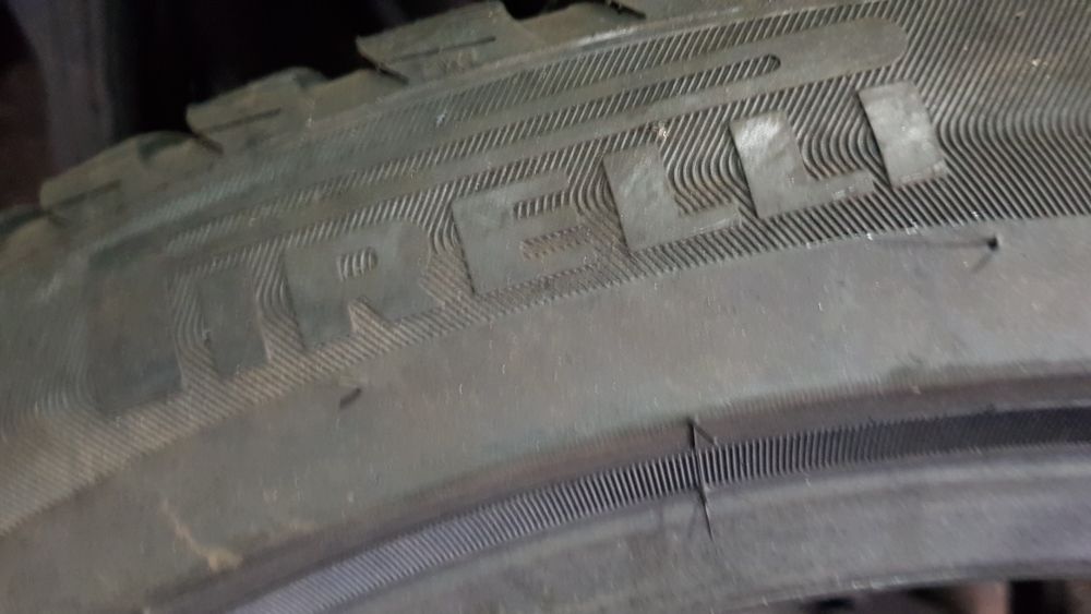 Anvelope 2x245 45 19 pirelli iarnă dot 21 mm 4.7