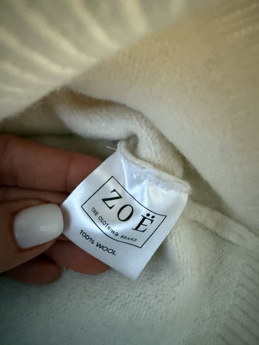 Бял пуловер Zoe by Zornitsa Baeva