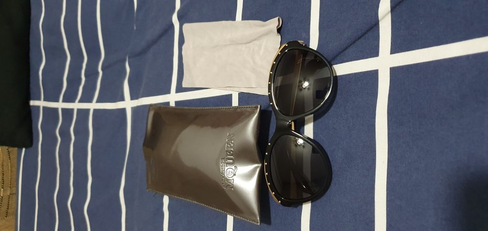 Ochelari de soare Alexander Mqueen