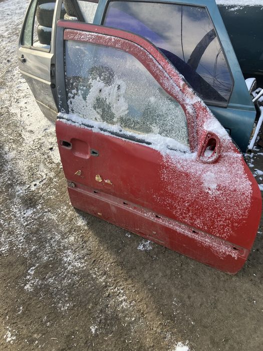 Продам дверь мерседес С 180