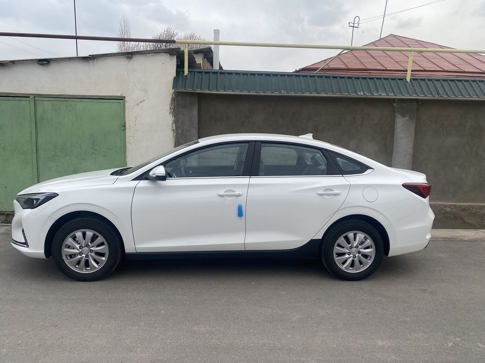 Электромобиль Changan Eado EV460