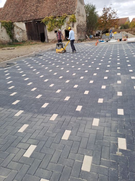 Montaj pavaje-amenajari exterioare