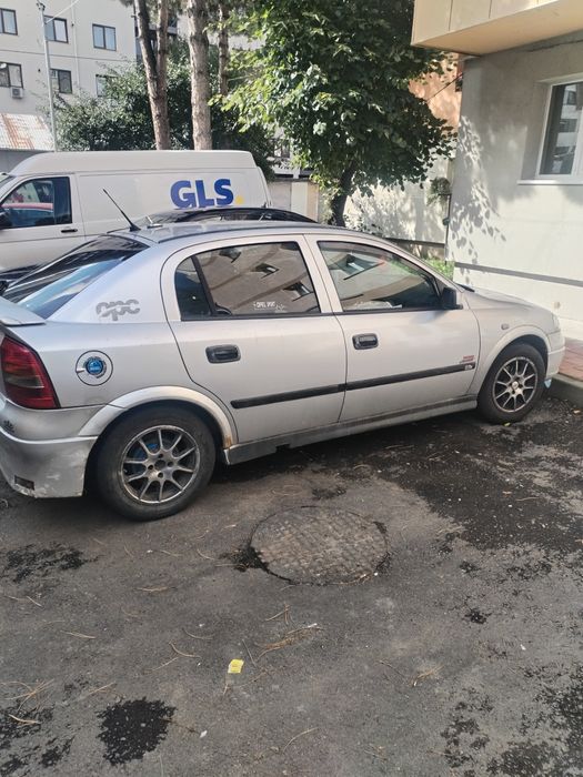 Vând Opel Astra in stare buna de funcționare