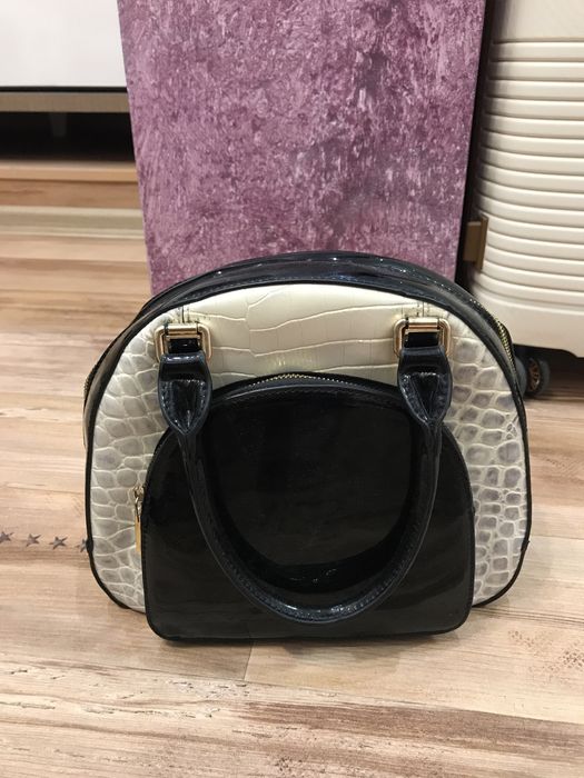 Дамска чанта