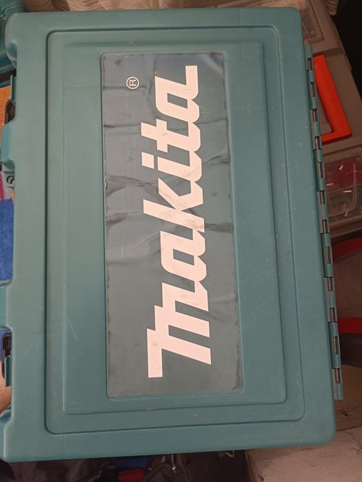 Продам перфораторы МАКИТА.