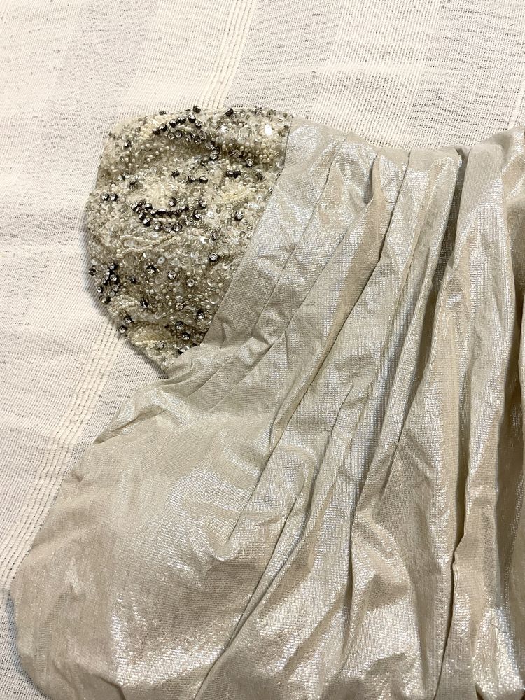 Vand rochie de seara, marca Jovani, cu pietre aplicate