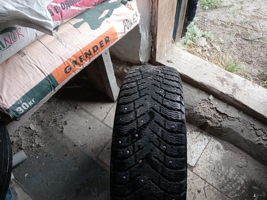 Продаю покрышку зимнюю
