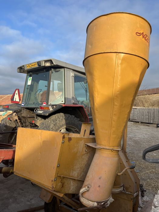 Vand moara dupa tractor