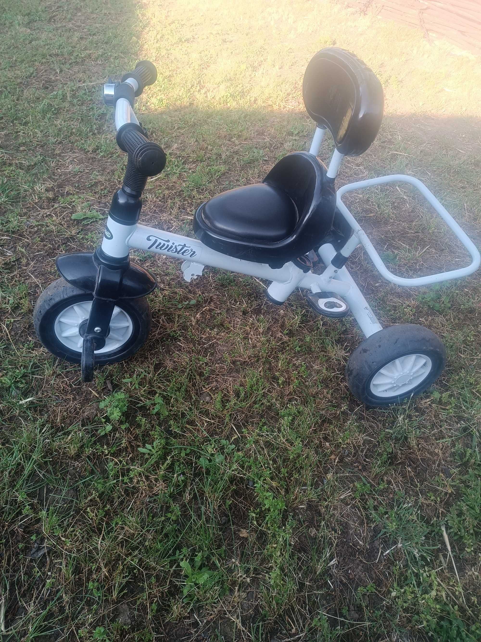 Продавам детска триколка Chipollino Twister