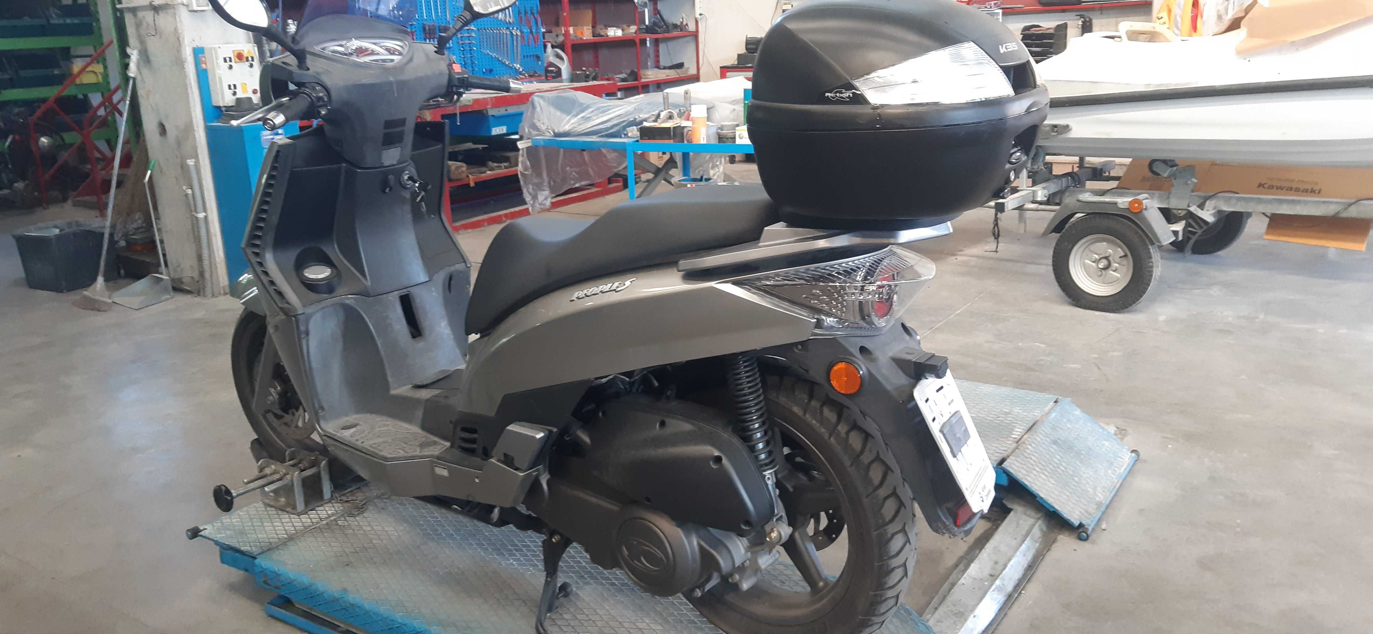 Мотоциклет,скутер Кимко Пипъл(Kymco People -S) 200-300iна части