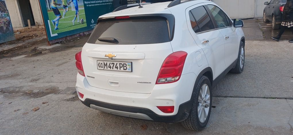 Tracker 1 premier