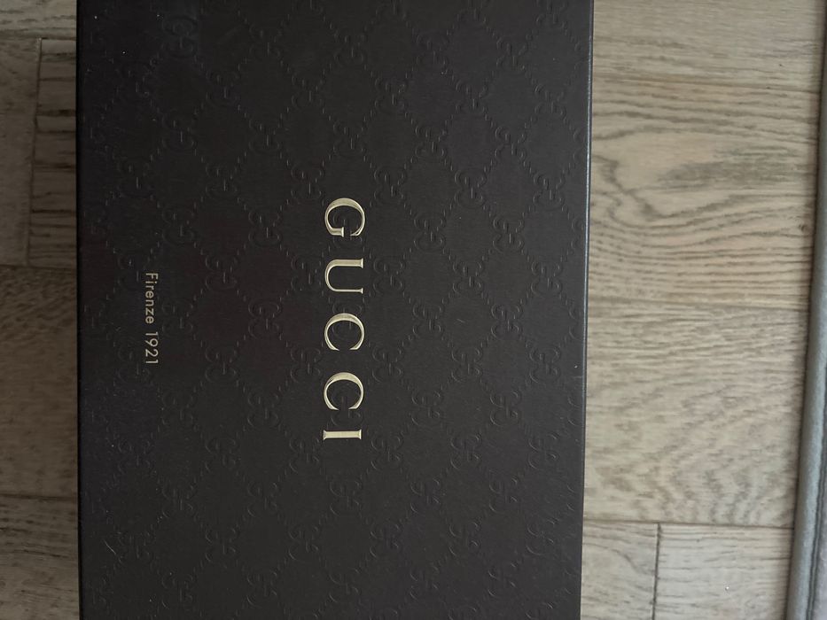 Обувки GUCCI размер 39