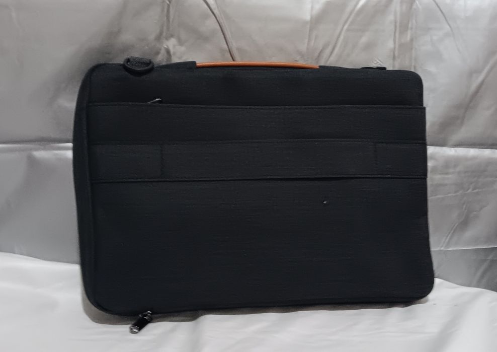 Husa laptop negru