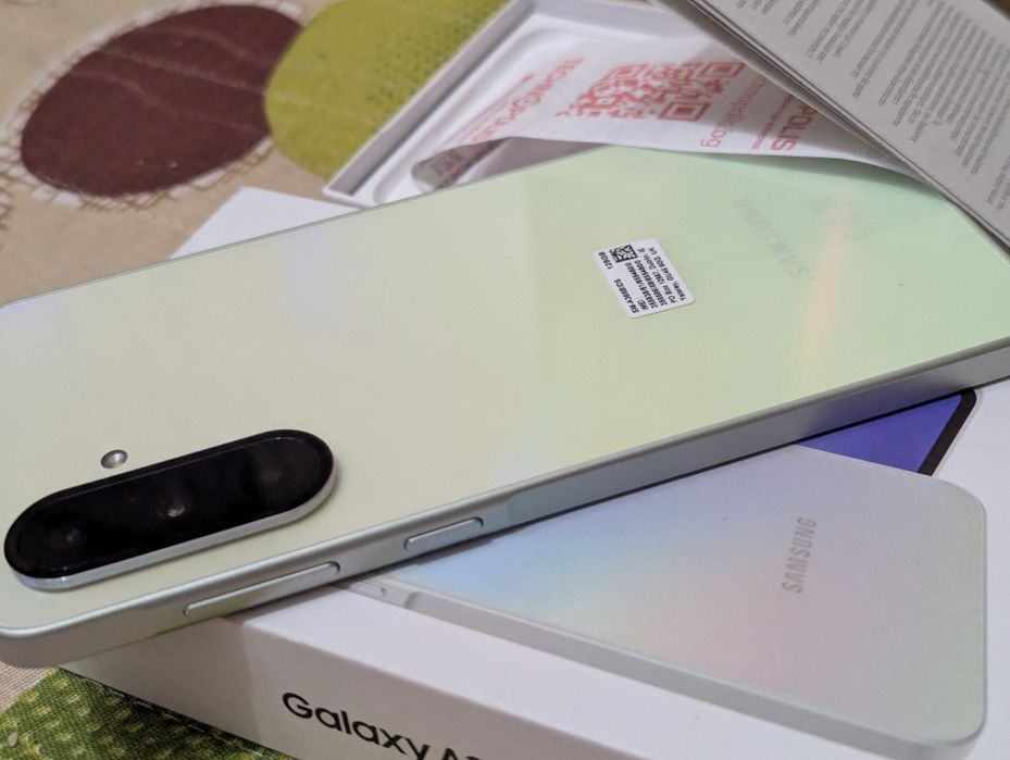 Samsung A36 5G 128gb , гаранция 19месеца