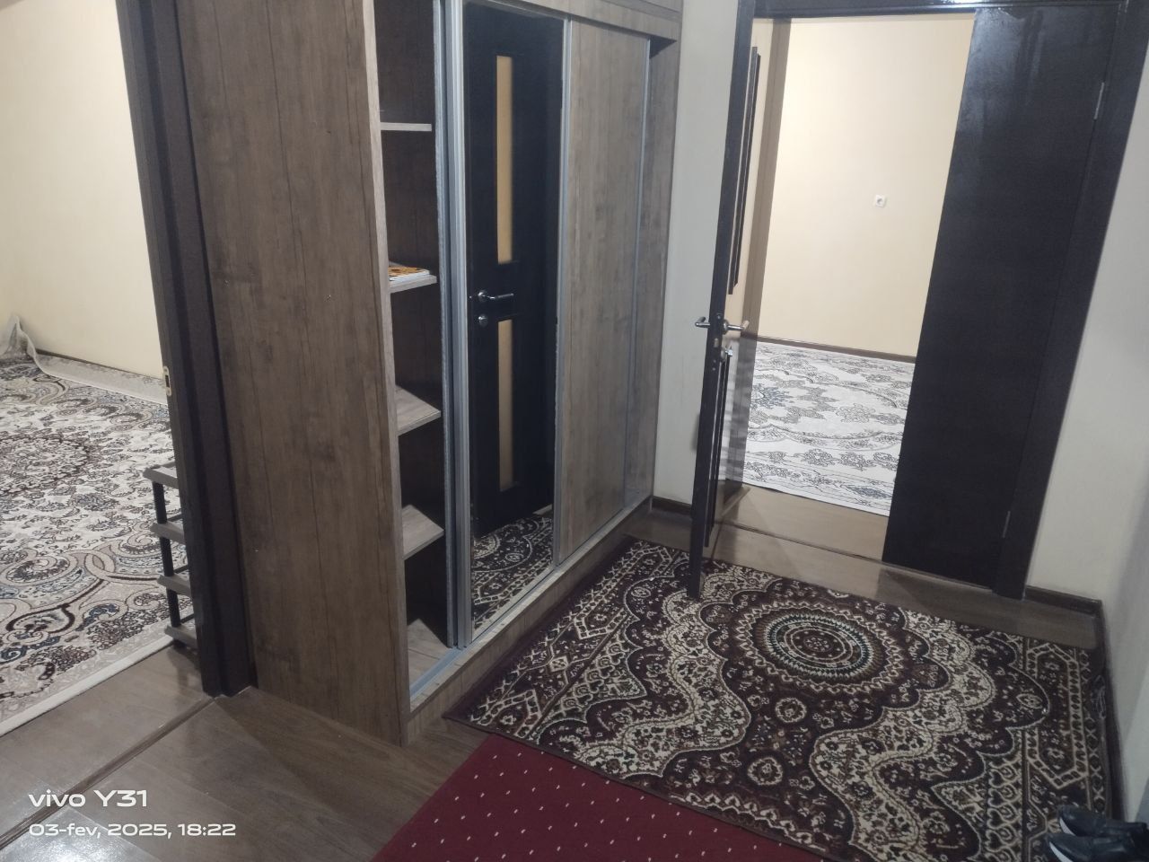 Продается 2 комнатная квартира Янгихаёт 8 худуд
