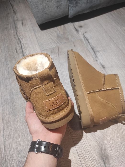 UGG marimea 39-40