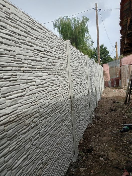 Gard bine fabricat