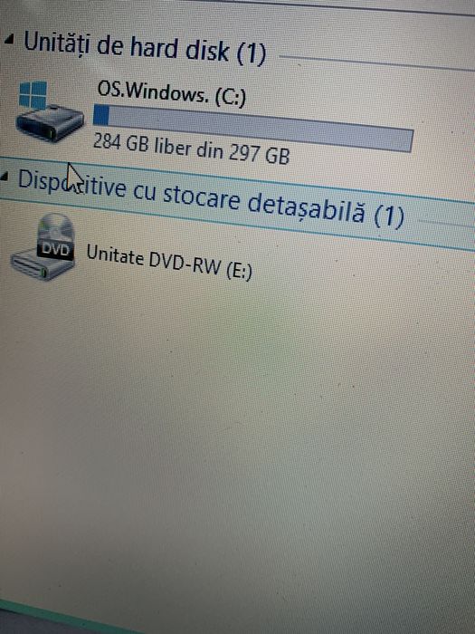 Laptop Hp display mare 17,3 inch,Windows ok,320gb m,cu incarcator.