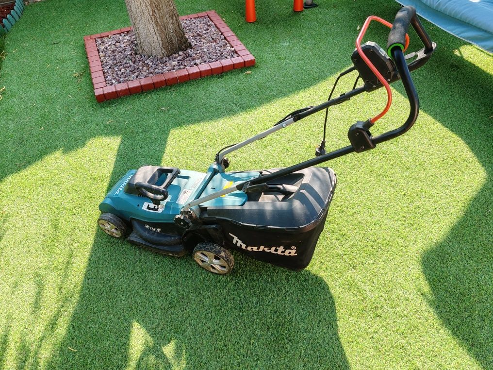 Masina de tuns gazon/iarba electrica Makita ELM3720, putere 1400 W