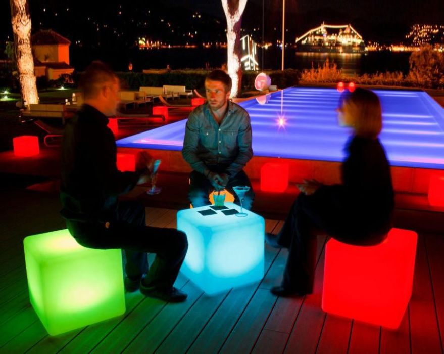 Cub luminos cu LED rgbw pentru interior & Exterior, evenimente HoReCa