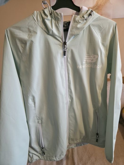 Дамско яке New Balance