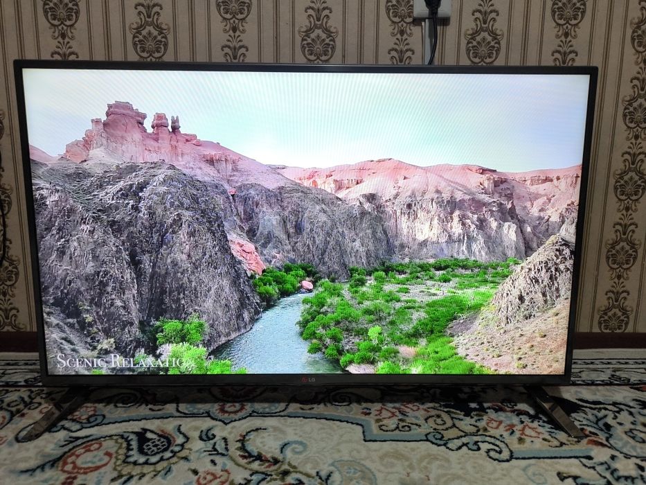Продам телевизор Lg