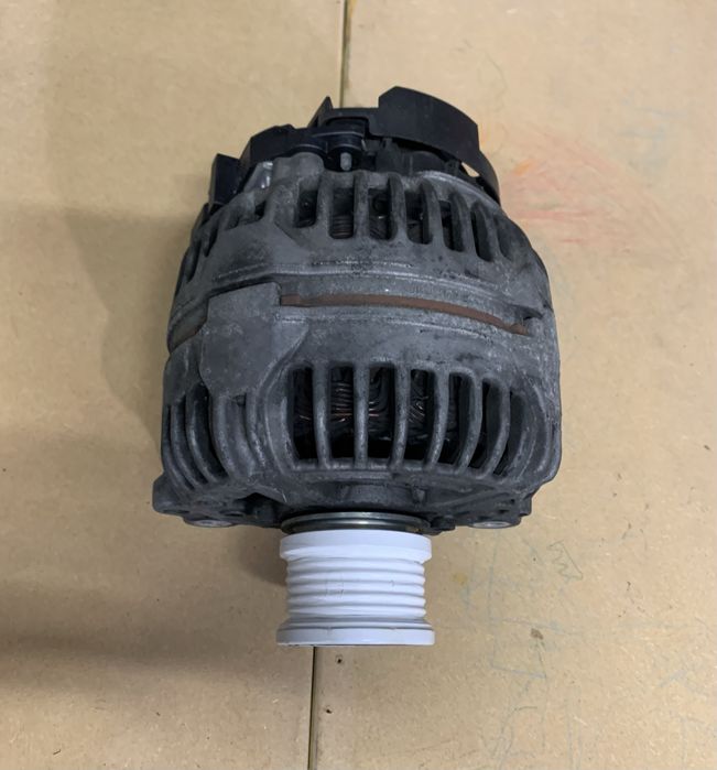 Alternator Original Audi A4 B8 2.0 TDI 2011