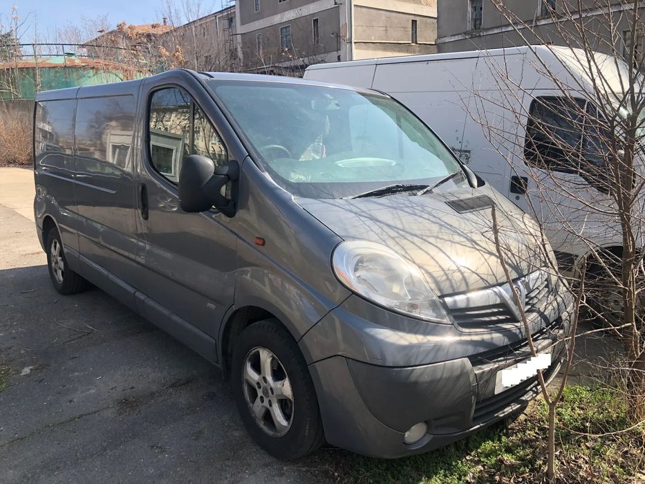 Dezmembrez Opel Vivaro cdti gri inchis
