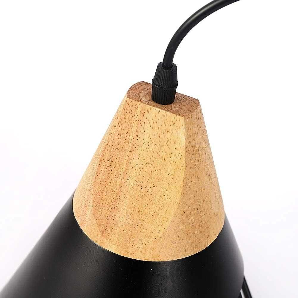 Lampă suspendată vintage din lemn metal, industrială, abajur negru A+