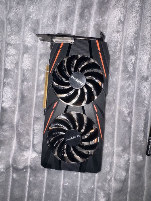 Gigabyte rx 580 8gb