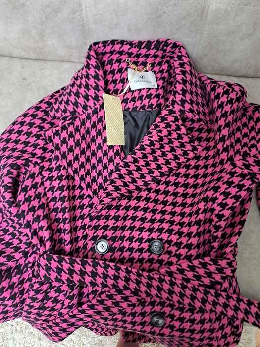 Продам пальто отличного качества,  сезон весна-осень.