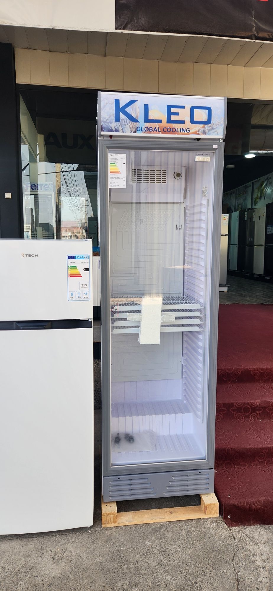 Vitrina CLEO 390L  Marg‘ilonda