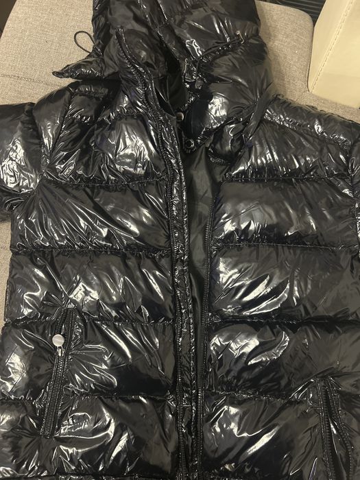 Ново Moncler яке