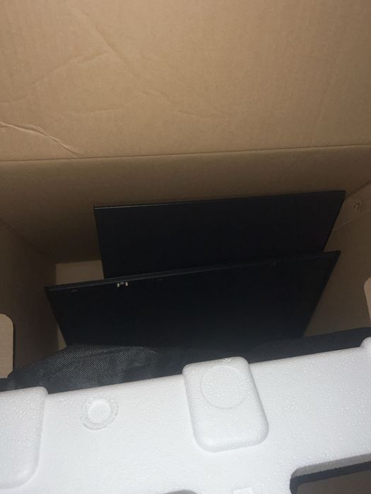 Carcasa lenovo in perfecta stare