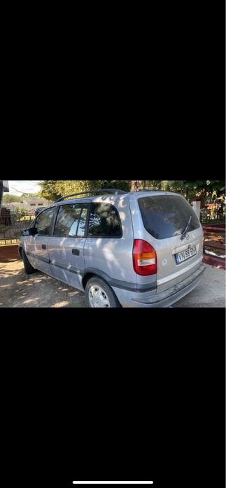 Opel zafira ! Tot functional ‘ doar ca am radiato