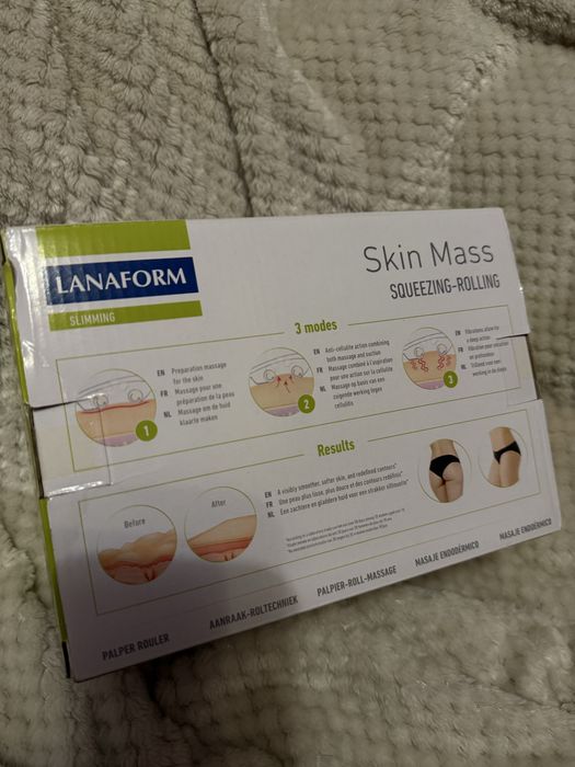 Aparat de masaj anticelulitic - Lanaform Skin Mass - NOU