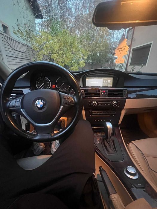 BMW Seria 3 E90 330d X-drive