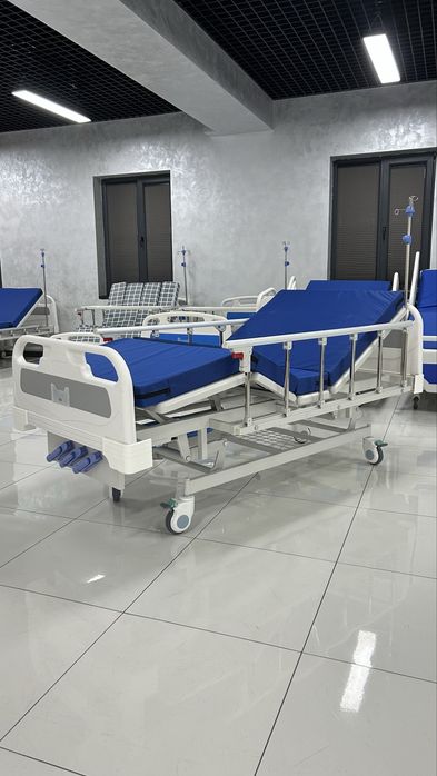 Механическая 3-х функциональная кровать для интенсивной терапии