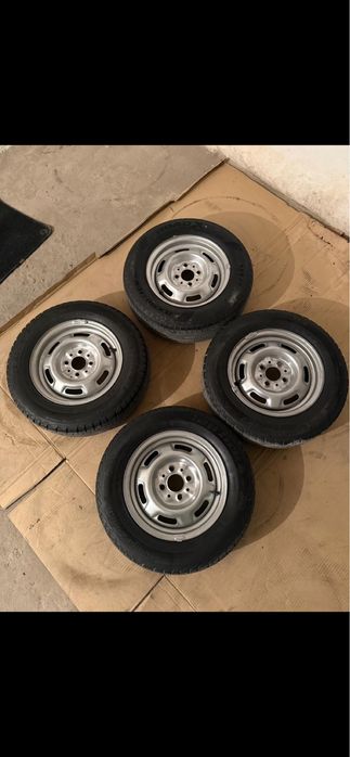Продам резину с штанп 175/70/13