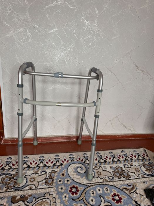 Ходунок для взрослых