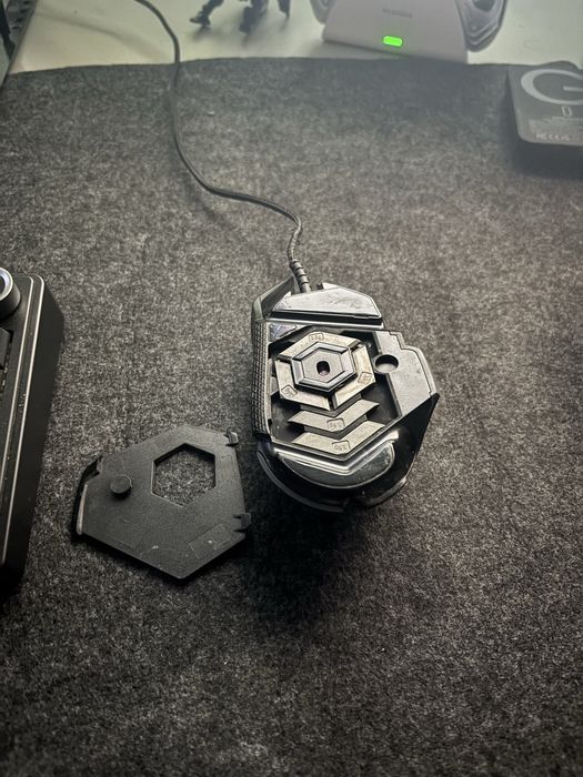 Set Logitech Mouse G502 + Tastatura G213